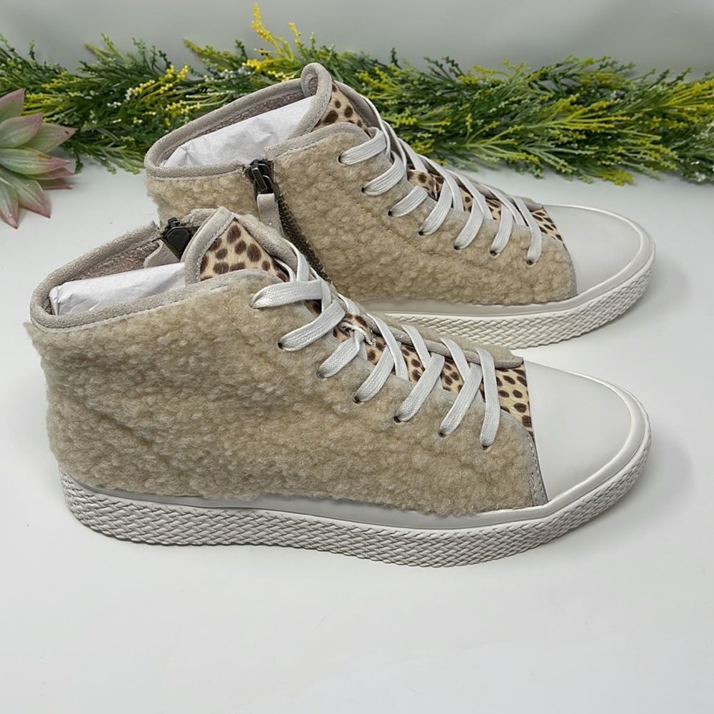 Dolce Vita Women's Veola Plush High Top Sneakers - Picture 6 of 15